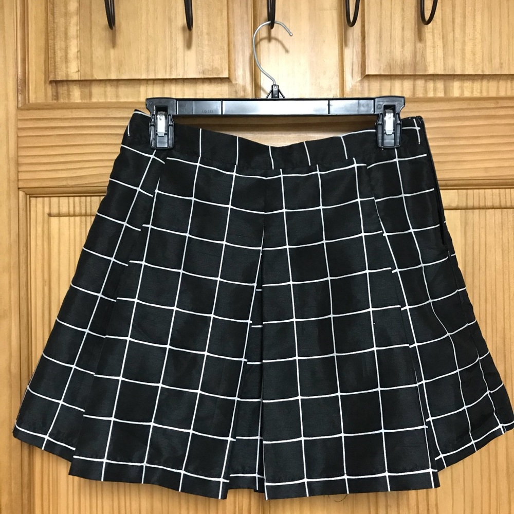 skater high waisted skirt